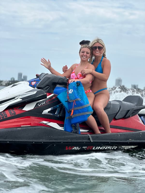 Wave runner rentals in Miami: prices, spots, and what to know first