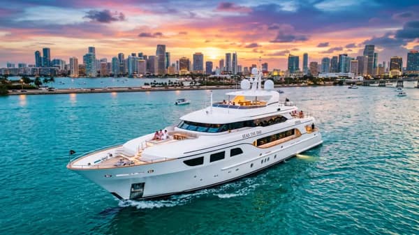 Boat & Yacht Rental in Miami